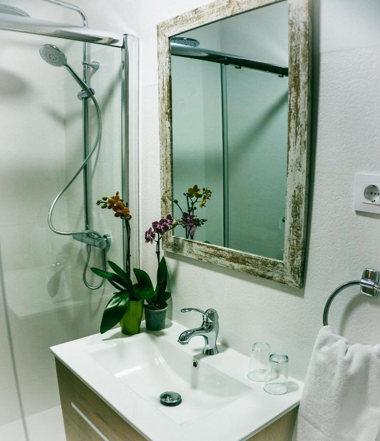 El Aprisco, Con Piscina Climatizada En Hueva-Guadalajara Villa Eksteriør bilde